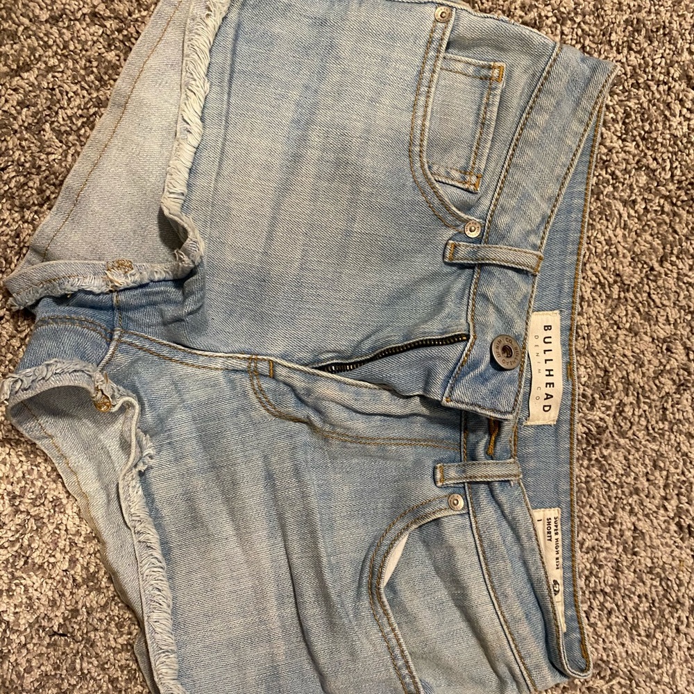 Pacsun Bullhead jean shorts size 1